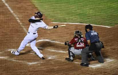 Los Toros de Tijuana no tuvieron piedad con los Algodoneros y los apalearon 15-6 para asegurar la serie que se juega en el Revolución. (JESÚS GALINDO)