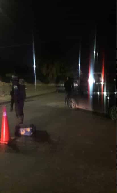 De un tiro en la cabeza asesinan a mujer en calles de la colonia División del Norte de Torreón.