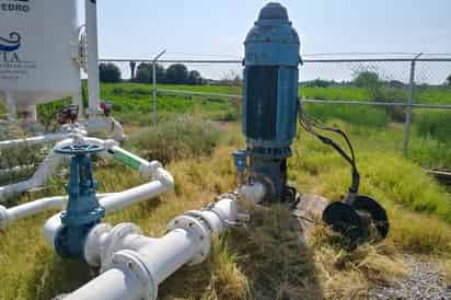 Autoridades evalúan funcionamiento de los pozos de agua para garantizar el abasto a la ciudadanía. (EL SIGLO DE TORREÓN)