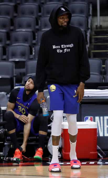 Los Warriors llegan al desafío abajo por 3-1 ante los Raptors de Toronto en la serie por el título.