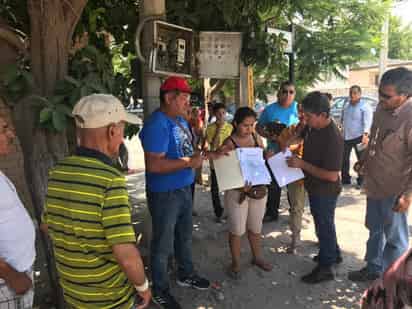 “Hace como un mes nos dijeron que nos iban a dar agua 24 horas sí y 24 horas no, que no duraría mucho tiempo porque nos iban a proporcionar otra bomba en el megatanque pero no lo han hecho, no podemos estar 24 horas privados del agua”, mencionó. (EL SIGLO DE TORREÓN)