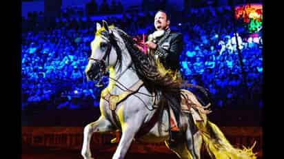 Pepe Aguilar se prepara para sorprender a los laguneros este 12 de julio. (ESPECIAL)