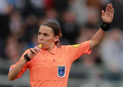 Stéphanie Frappart será un orgullo estar presente en la gran final entre Estados Unidos y Holanda para definir al campeón de la Copa Mundial Femenil Francia 2019. (ARCHIVO)
