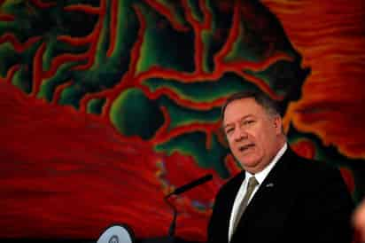 Según informaron fuentes de la AMIA en un comunicado, Pompeo destacó la lucha de la institución en estos 25 años de búsqueda de justicia y recalcó que aquel suceso pasó por las manos del terrorismo de Hizbulá, en un 'ataque planeado por el régimen islámico de Irán con la ayuda logística de la Guardia Revolucionaria'. (EFE)