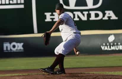 El cubano Reinier Roibal consiguió su primer triunfo con Algodoneros tras permitir una carrera en seis entradas y dos tercios de labor.