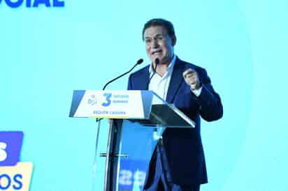 En su discurso, Aispuro Torres recordó su compromiso de estar “cerca de La Laguna” y, destacó resultados favorables en la región, sin desconocer “los grandes retos que aún tenemos”.
