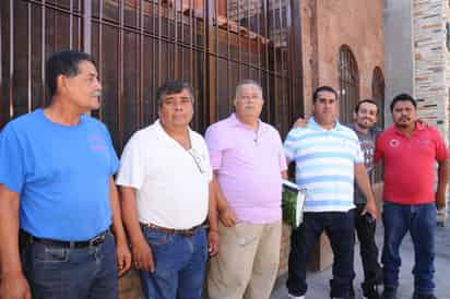 Los bomberos rechazaron las acusaciones en su contra y exigieron que presenten pruebas; hasta ayer su situación era indefinida. (EL SIGLO DE TORREÒN / MA. ELENA HOLGUÍN)