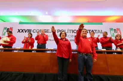 Miguel Ángel Sulub tomó protesta como presidente a Adrián Herrera, y como secretaria general, a Lilia Gutiérrez.