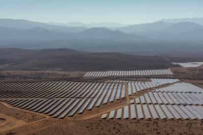 El gigante estadounidense de internet Google anunció este jueves la que calificó de 'mayor compra de energía renovable de la historia por parte de una corporación' al incrementar su inversión en energía eólica y solar un 40 % con contratos en EUA, Chile y Europa. (ARCHIVO)