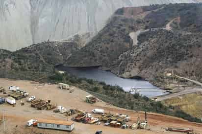 El 6 de agosto del 2014, se desplazaron por los ríos Bacanuchi y Sonora, 40 millones de litros de sulfato de cobre acidulado y otros metales como cobre, arsénico, aluminio, cadmio, cromo, fierro, manganeso y plomo, cuyos niveles fueron determinados fuera de las normas ecológicas y de salud. (ARCHIVO)