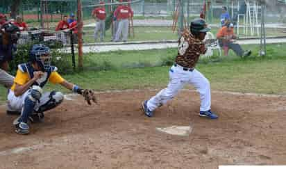 Los bateadores fueron los protagonistas, durante la primera jornada de la temporada 'Alfonso Cepeda Salas', que hoy continuará. (ESPECIAL) 