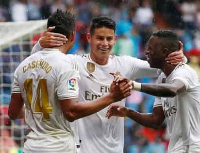 James Rodríguez se encargó de poner la puntilla con el cuarto tanto. (ESPECIAL)