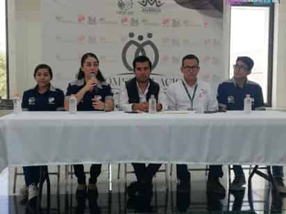 Gerardo Berumen Torres, titular del Instituto Municipal de la Juventud, e integrantes del equipo CP-Bots 4355 del Centro de Bachillerato Industrial y de Servicios (CBTIS) 159, fueron las personas encargadas de dar los pormenores del evento.