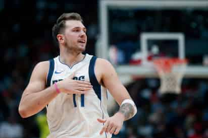 Luka Doncic anotó un 'triple doble' ante Nueva Orleáns. (AP)