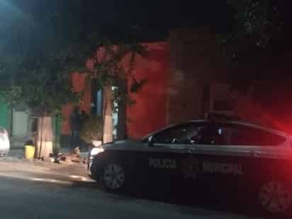 En cuestión de minutos, paramédicos de Cruz Roja arribaron al domicilio y al revisarlo, confirmaron que ya no contaba con signos vitales, por lo que dieron parte a las autoridades.