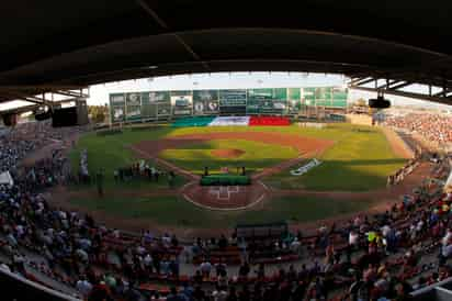 El beisbol ha acompañado a los laguneros desde la década de 1940, en la sesión de hoy, con entrada gratuita, se compartirán diversos datos. (ARCHIVO) 