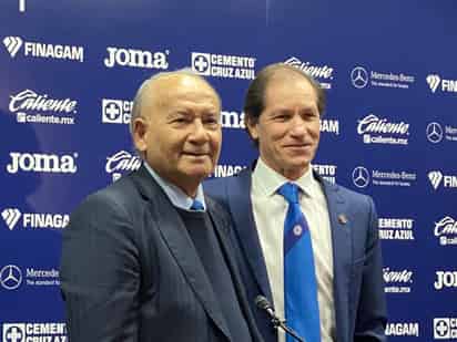 Ordiales ganó el puesto y fungirá como director deportivo del Cruz Azul. (CORTESÍA)