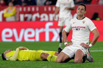 El mexicano padece un cuadro de gripe y fue descartado para enfrentar al cuadro de Mallorca en la fecha 18 de LaLiga. (ARCHIVO) 