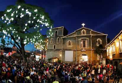 Se le conoce como Misa de Gallo a aquella ofrecida a las 12 de la noche del día de Nochebuena, junto antes de comenzar la Navidad. (ARCHIVO) 