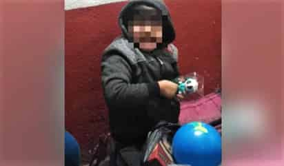 En la Comisaría, los oficiales y personal administrativo se conmovieron por el suceso y en minutos armaron una colecta para hacer realidad el sueño del niño. (ESPECIAL)