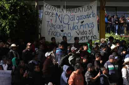 Debido a la inconformidad de algunos pobladores cercanos al gasoducto Tuxpan-Tula, la empresa deberá modificar su trazo porque afecta a lugares sagrados, afirmó el presidente Andrés Manuel López Obrador. (ARCHIVO)