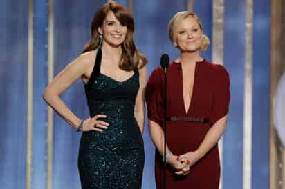 En la gala. Confirman que las actrices Tina Fey y Amy Poehler volverán a presentar los Globos de Oro en 2021. (ESPECIAL) 