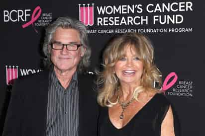 Sin boda. Goldie Hawn y Kurt Russell llevan ya 37 años de novios, porque nunca se casaron, procrearon un hijo en común Wyatt Russell. (ARCHIVO)