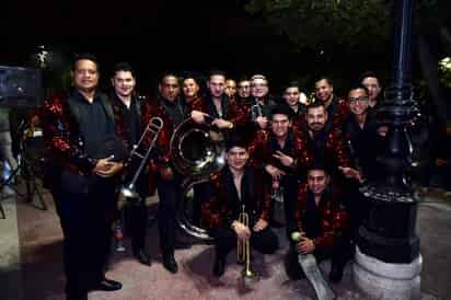 Cumple 25 años de carrera. La Banda Toro Viejo han llegado a sus bodas de plata y sus integrantes quieren festejar a lo grande en compañía de todos sus paisanos. (EL SIGLO DE TORREÓN)