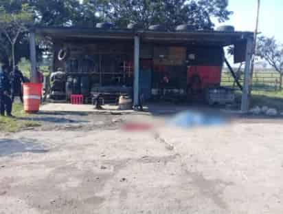 Los hechos se registraron la mañana de este miércoles en la población ubicada sobre la carretera federal del Golfo en el tramo Cárdenas-Coatzacoalcos.
(ESPECIAL)