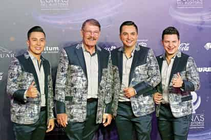 A bailar. Será el sábado 4 de abril cuando la Arrolladora Banda el Limón se presente en Torreón. (ARCHIVO)