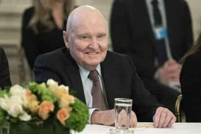 El ejecutivo estadounidense Jack Welch, conocido como 'Neutron Jack' por el agresivo estilo de gestión con el que multiplicó el valor de General Electric (GE) durante las dos décadas que estuvo a su frente, falleció este domingo a los 84 años, según informó hoy lunes el conglomerado industrial. (ARCHIVO)