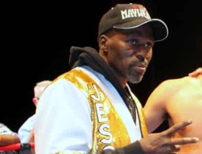 Roger Mayweather estivo activo en el boxeo de paga hasta 1999, cuando se retiró a los 37 años. (CORTESÍA)