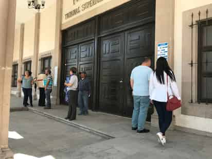 Dinámica. Solamente se llevarán a cabo juicios urgentes relacionados con detenidos y que sean materia de obtener la libertad. (EL SIGLO DE TORREÓN) 