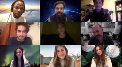 La popular serie Victorious, cumple 10 años desde su estreno en Nickelodeon, donde se convirtió en unas de las favoritas por el público gracias a lo cómico de sus protagonistas, quienes decidieron sorprender a sus fans con una reunión vía Internet, en celebración al décimo aniversario del show. (ESPECIAL)
