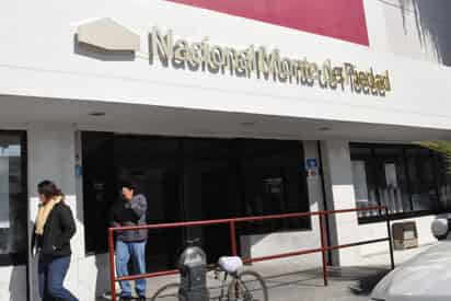 En Torreón, se mantendrá el servicio en la sucursal de Matamoros y Juan Antonio de la Fuente, en el Centro. (ARCHIVO)