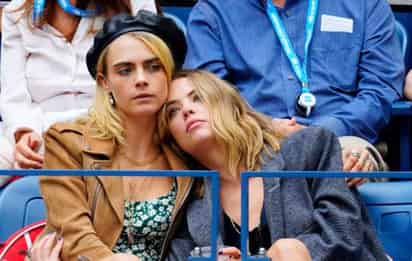 Cara Delevingne y Ashley Benson habrían puesto punto final a su romance tras 2 años de noviazgo. (ESPECIAL)