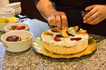 REGALO. Prepárale a mamá un delicioso mostachón de frutas. (EL SIGLO DE TORREÓN / Erick Sotomayor)
