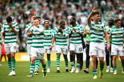 El Celtic se coronó campeón luego del anuncio de la cancelación de la Liga de Escocia; es el noveno título consecutivo del equipo. (ARCHIVO)