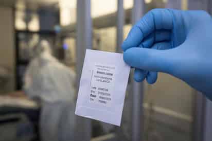 Un amplio estudio observacional sugiere que el tratamiento con el fármaco antipalúdico cloroquina o su análogo hidroxicloroquina no ofrece ningún beneficio a los pacientes con COVID-19. (ARCHIVO) 