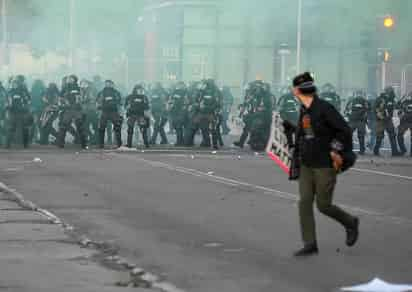 Expresó a las autoridades estatales su disposición de enviar al Ejército para aplacar los disturbios durante las protestas contra la muerte de un hombre negro a manos de la Policía. (EFE)