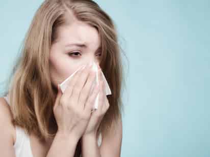 La rinitis es la inflamación e hinchazón de la membrana mucosa que se encuentra en la nariz; se caracteriza por la secreción nasal y congestión. (ESPECIAL) 