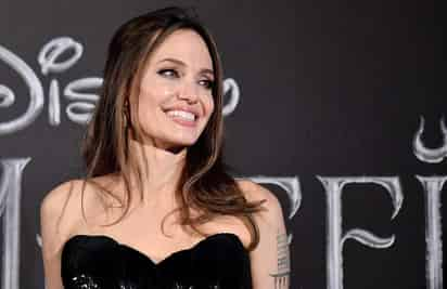 A sus 45 años, Angelina Jolie presume una larga trayectoria como actriz, pero también destaca por su faceta como madre de seis hijos, y por su trabajo humanitario como embajadora para los refugiados en la ONU. (ARCHIVO) 
