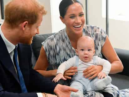 A su corta edad, Archie ya es un gran fanático de los libros, tal como lo vimos en el video por motivo de su cumpleaños, informó US Weekly. (CAPTURA) 