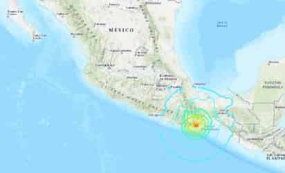 Sismológico Nacional reportó olas por arriba de los 60 centímetros en Huatulco. (ARCHIVO)