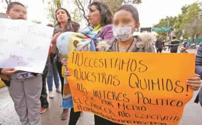 En un comunicado, los padres y madres de los menores señalaron que mientras hoy hay personas que festejan, ellos van a cumplir dos años luchando por los medicamentos para sus hijos.
(ARCHIVO)