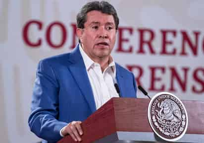  El líder de los senadores de Morena, Ricardo Monreal, aseguró que no sólo hubo sobornos para que legisladores entonces de oposición aprobaran la reforma energética, que es 'la punta del iceberg', sino que hubo pagos y bonos detrás de 'todas' las reformas estructurales. (ARCHIVO)