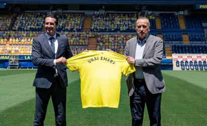 El español Unai Emery fue presentado ayer como el nuevo director técnico del 'Submarino Amarillo'. (CORTESÍA)