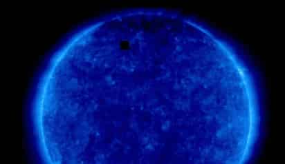 La imagen que forma parte del proyecto SOHO, de la NASA y la ESA, despertó diversas teorías entre el público (CAPTURA) 