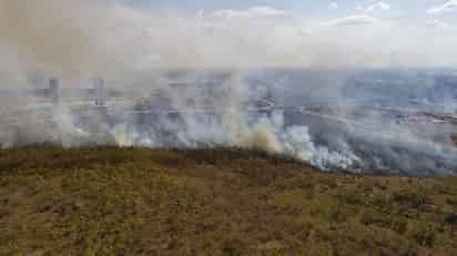 Las autoridades brasileñas seguirán trabajando para intensificar las medidas de prevención y combate a los fuertes incendios que castigan y amenazan a los diferentes biomas de Brasil. (ARCHIVO)
