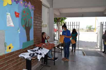 Las madres de familia reconocieron que hay flexibilidad de los maestros en el regreso a clases, con las aportaciones para el mejoramiento de las escuelas. (EL SIGLO DE TORREÓN) 